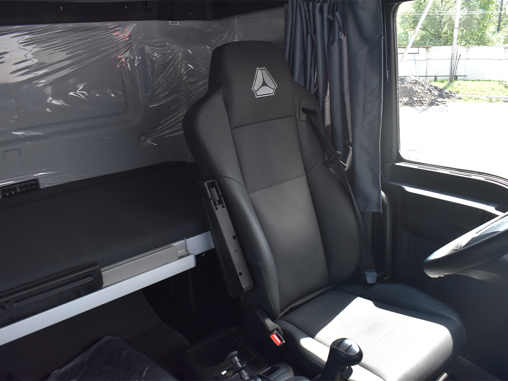 Самосвал SITRAK C7H 8X4 V=32м3